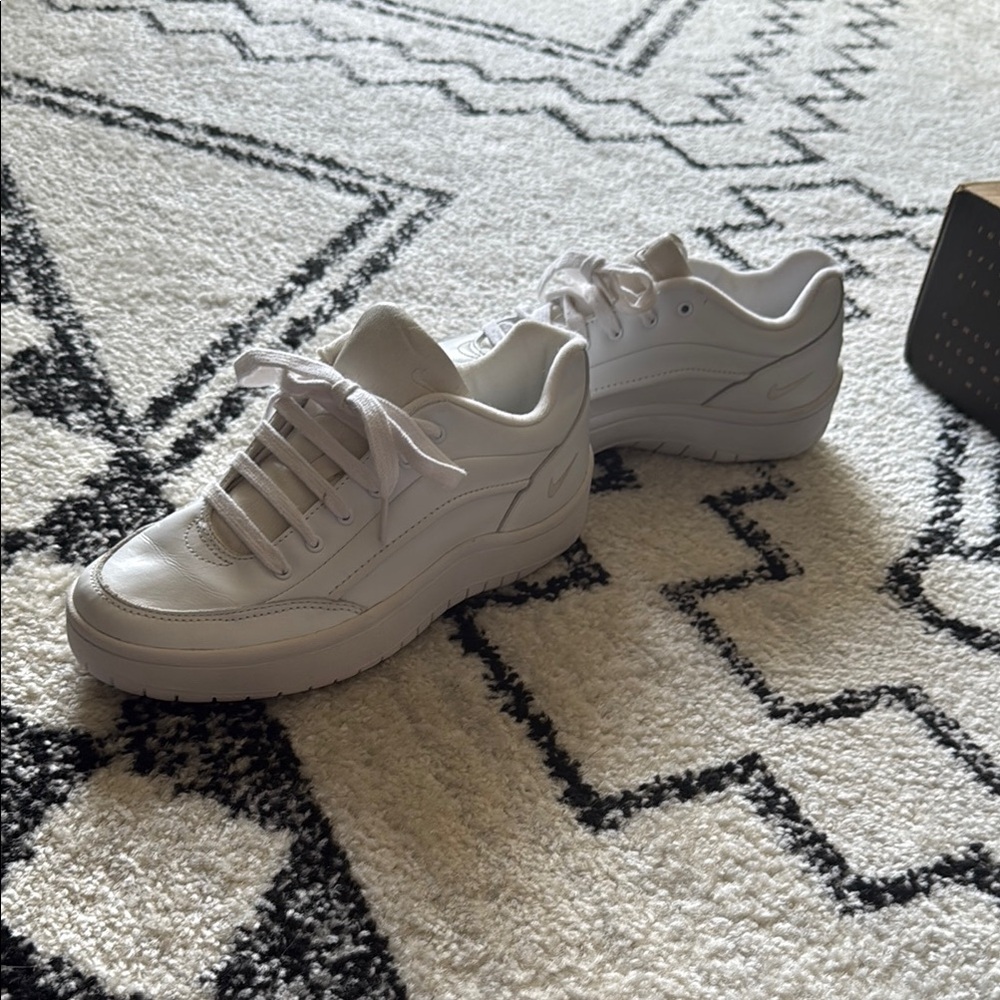 Vintage white 90s Nikes
